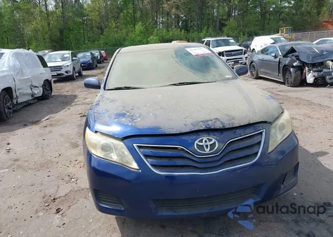 2010 Toyota Camry Le z USA, uszkodzony, nr VIN 4T4BF3EK6AR011910